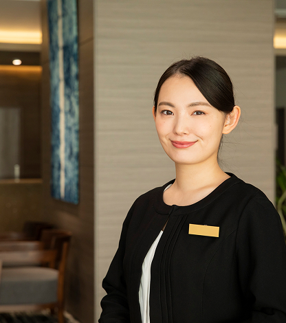 「宿の再生を現場から支える」ドルフィン・ワークス新卒フロントサービス職（記念日コンシェルジュ候補）